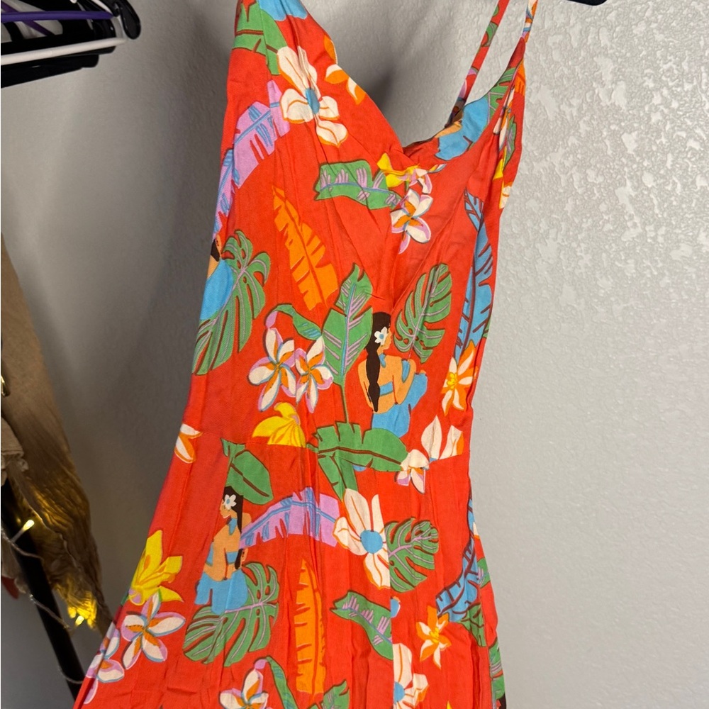 Vibrant Tropical Print Maxi Dress